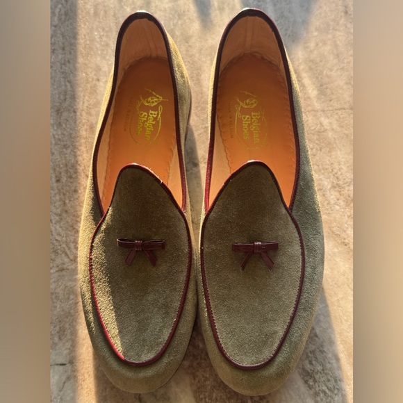 BELGIAN SHOES MR CASUAL LOAFER GREEN SUEDE BURGUNDY SLIPPERS Sz 8 $800 BOW TIE - Picture 1 of 10